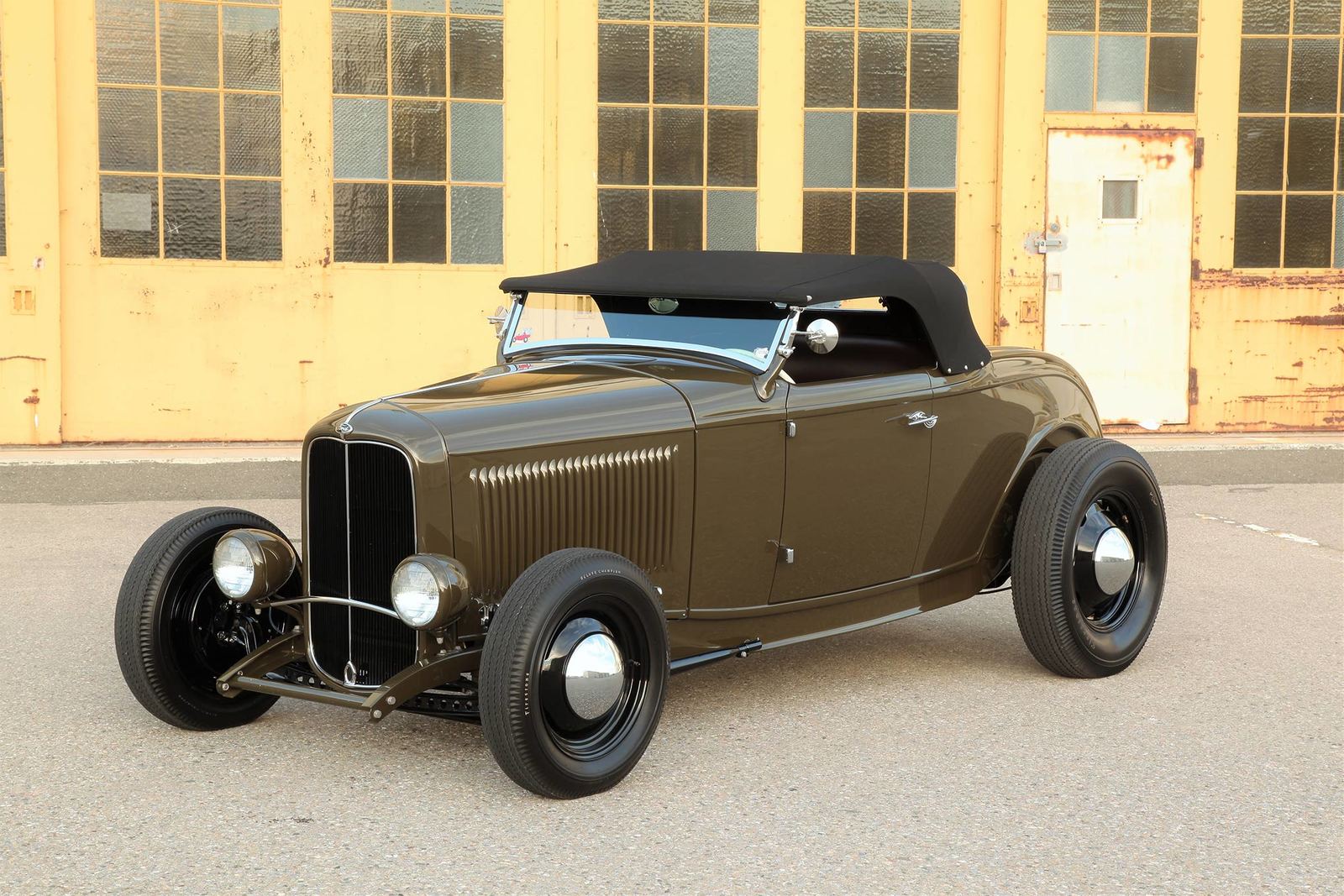 002-1932-ford-highboy-roadster-hollenbeck-.JPG.jpg