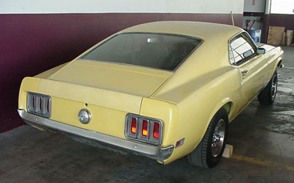 1970-Mustang-Mach1-Yellow-rear.jpg