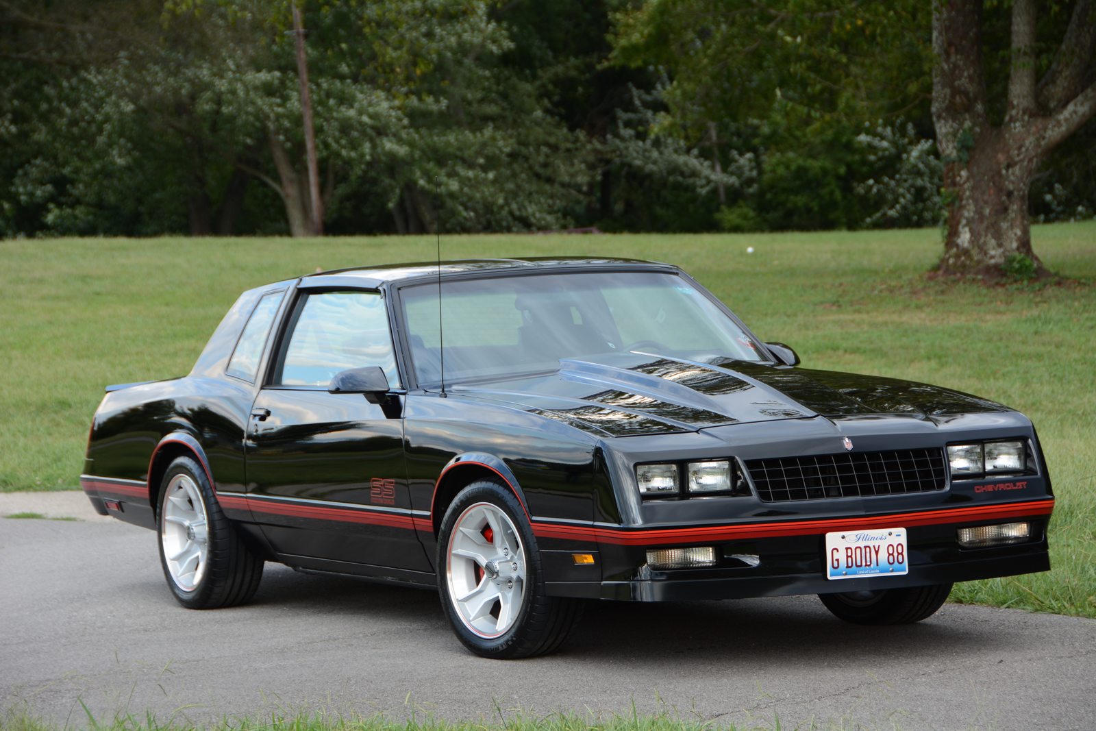 1988-chevy-monte-carlo-front-side-view.jpg