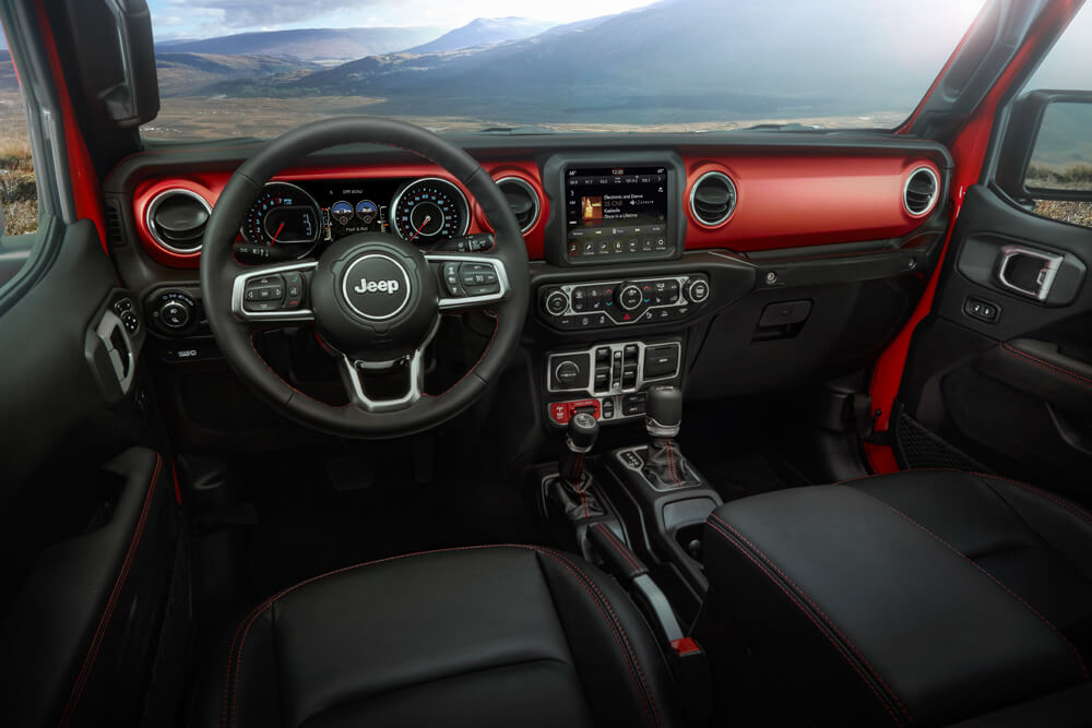 2019-jeep-gladiator-interior.jpg