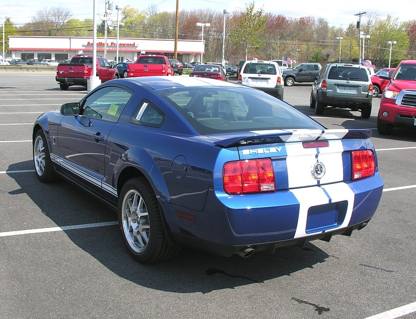 42008-Ford-Mustang-Shelby-GT500.jpg