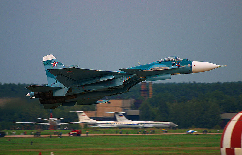 800px-Russian_Navy_Sukhoi_Su-33.jpg