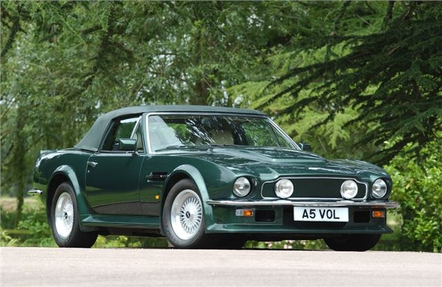 Aston~Martin~V8~Vantage.jpg