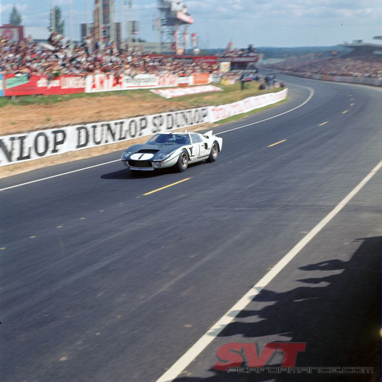 GT40_Le_Mans_004.jpg