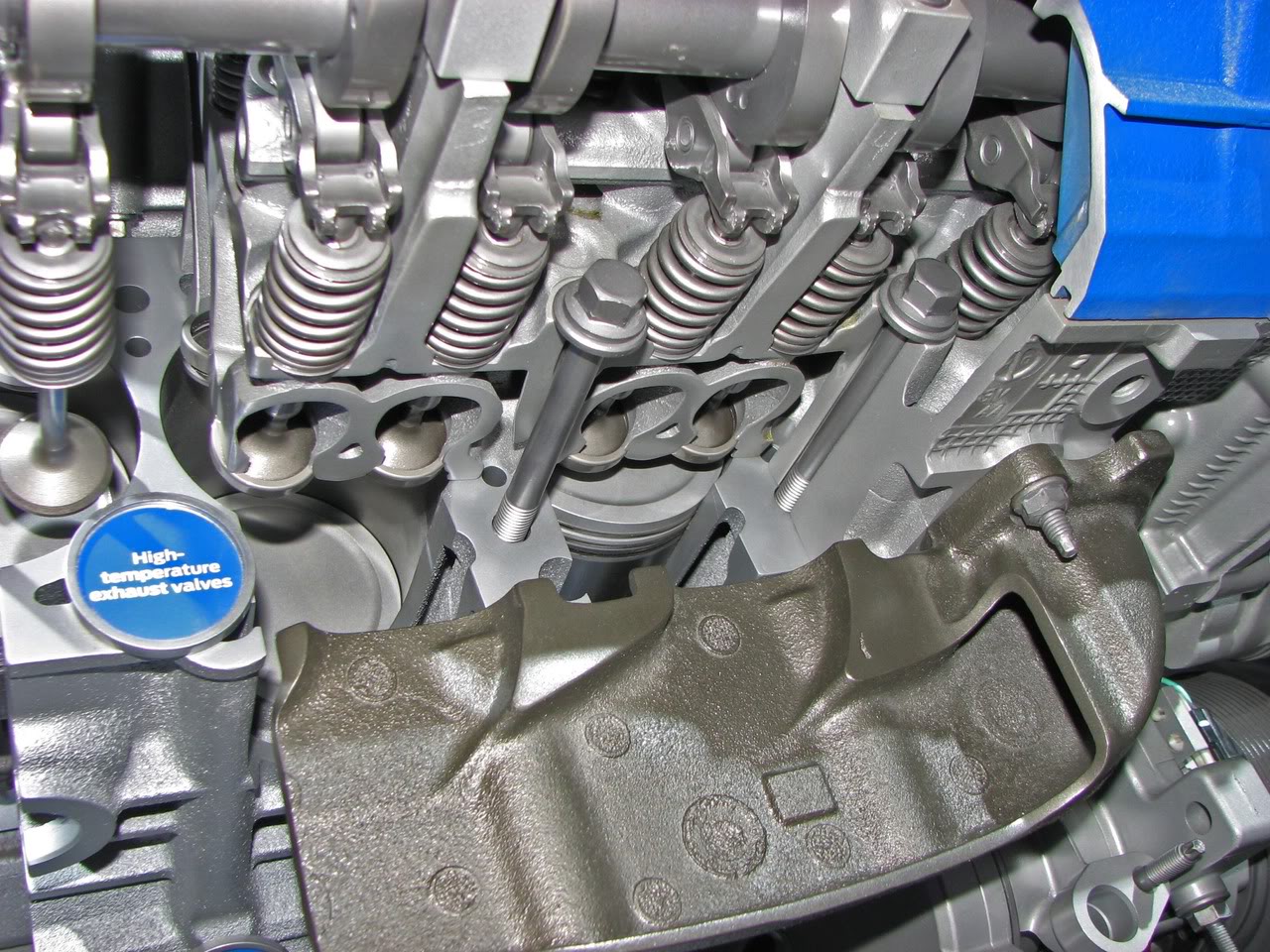 GT500cylindersandexmanifold.jpg
