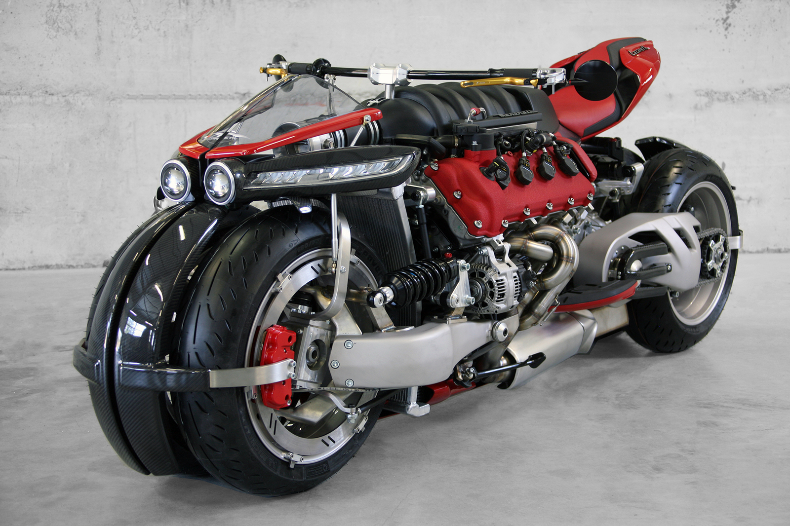 insane-lazareth-lm-847-bike-uses-a-470-hp-maserati-v8-engine-105174_1.jpg