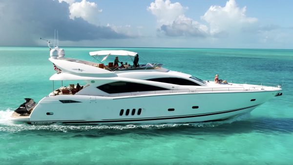 lady-doris-iyc-82-sunseeker-yacht-sales-profile-600x338.jpg