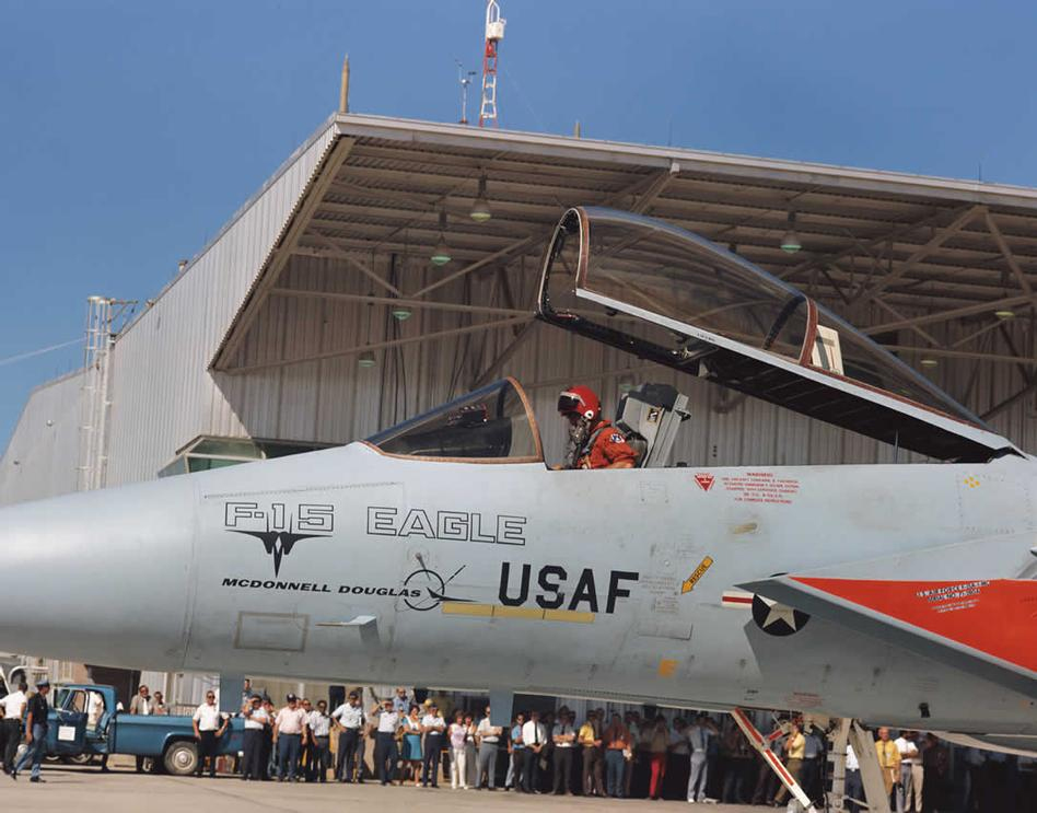 McDonnell-Douglas-YF-15A-1-MC-Eagle-71-0280-at-Edwards-AFB-canopy-open.jpg
