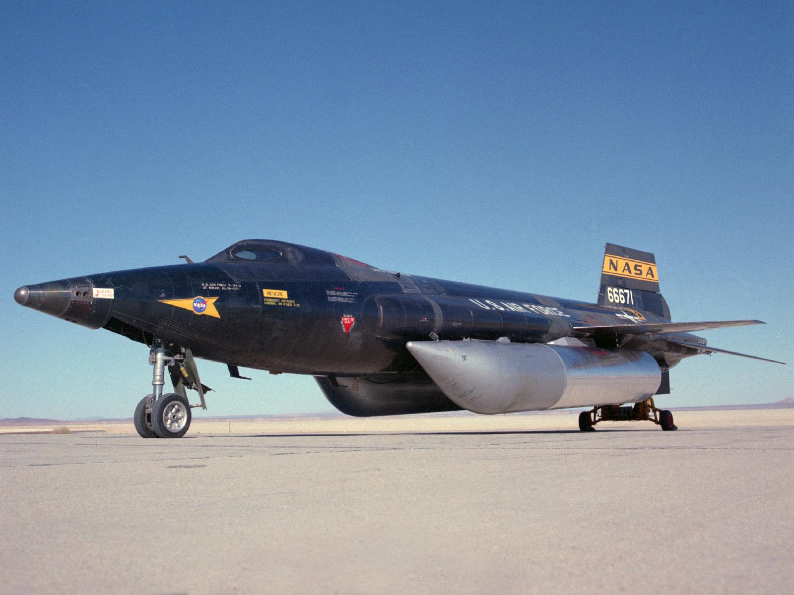 north-american-aviation-x-15a-2-56-6671-2-3.jpg