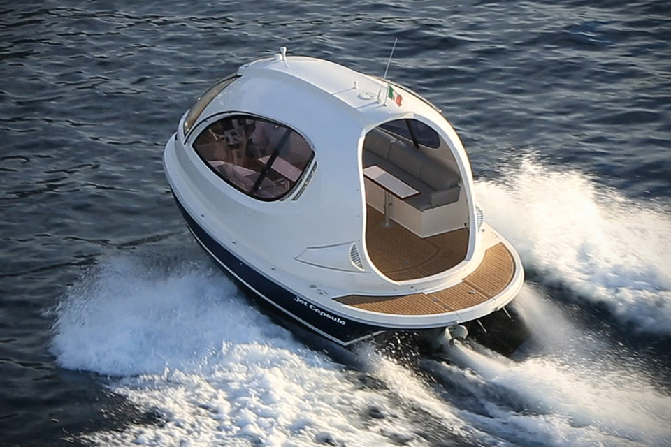 Water-Jet-Capsule-by-Pierpaolo-Lazzarini-image-2.jpg